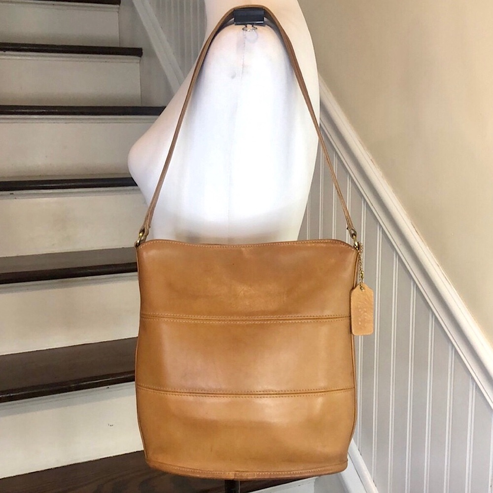 VINTAGE COACH Tribeca Camel Glove Tanned Leather Bleeker Duffle Shoulder Bag